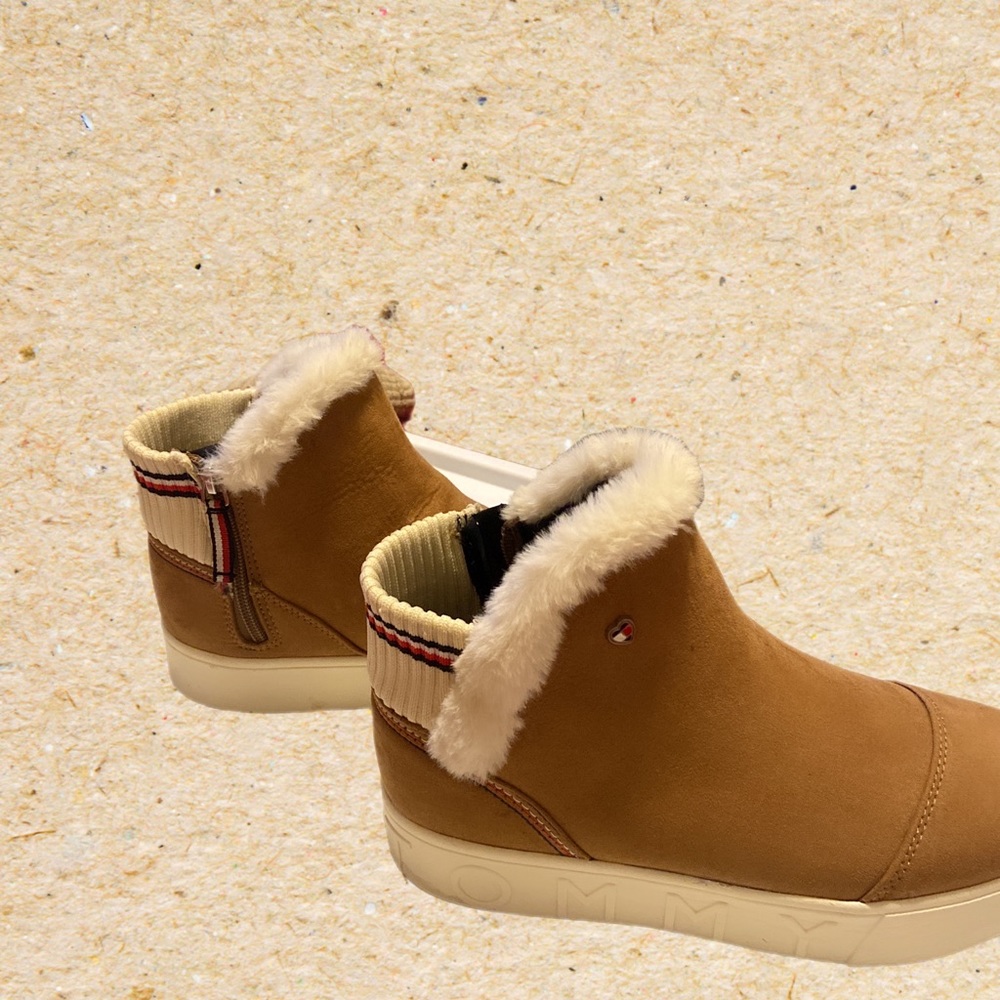 Tommy Hilfiger Claudia Boot Size 5